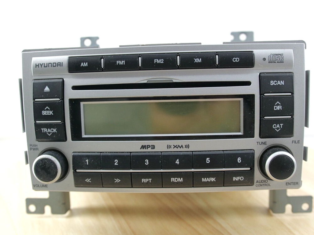 Hyundai Santa Fe dash single CD player radio AM/FM tuner 2008 MP3 XM C0196100